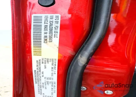 2025 Jeep Compass Latitude из США, поврежденный, VIN 3C4NJDBN9ST586478